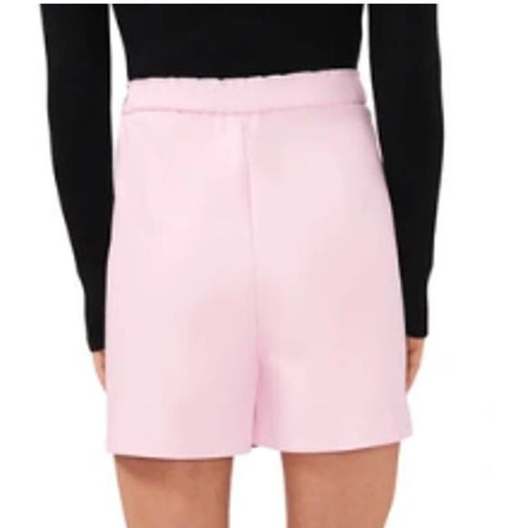 New ~ HALOGEN ~   Pale  Pink Faux Leather Shorts Size L SO CUTE - Picture 2 of 9